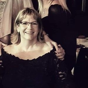 Meet your Posher, Cynthia